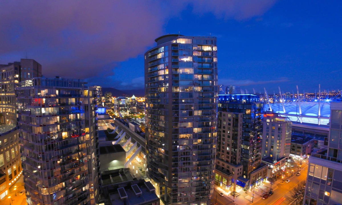 Yaletown Hotel | Rosedale On Robson Suite Hotel