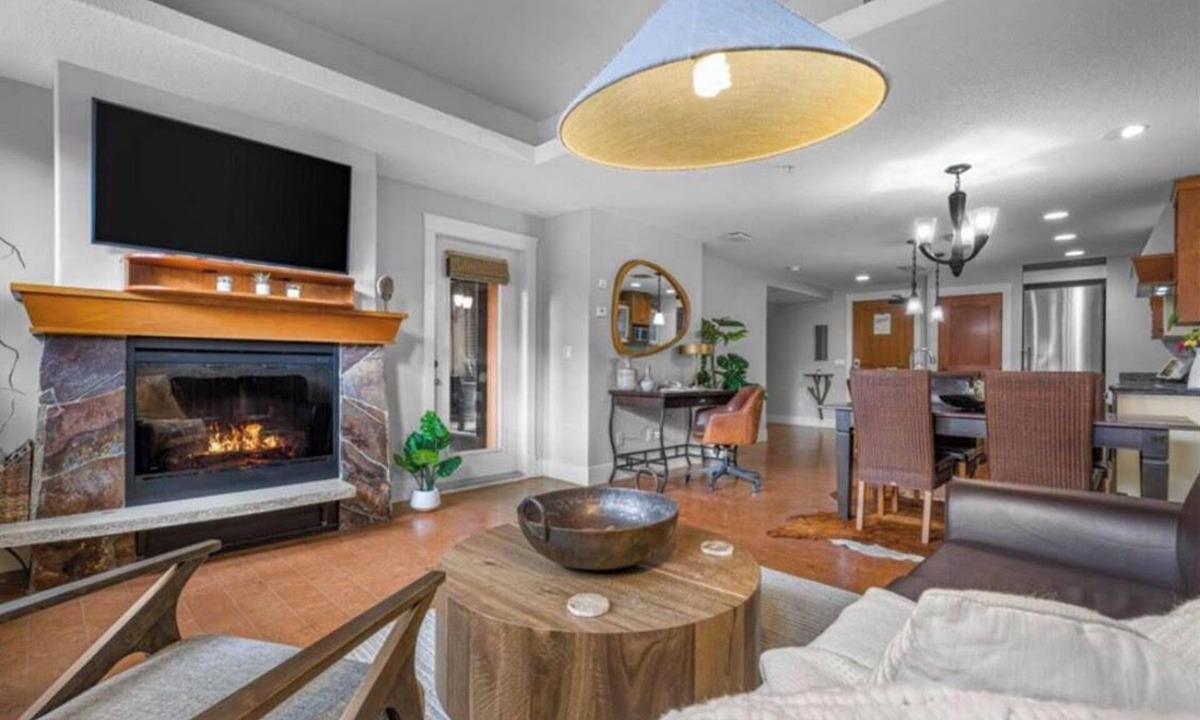 Canmore Condo | Rundle Rock Retreat | Majestic Views - Luxury Condo