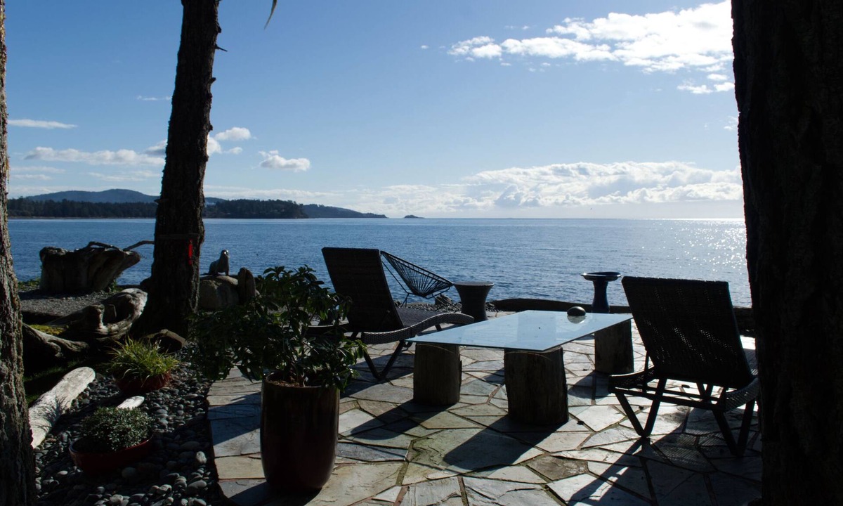 Sooke Cottage | Salish Sunrise Cottage