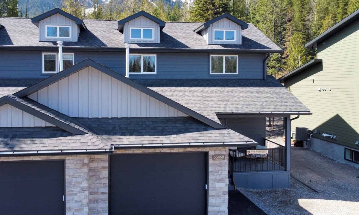 Fernie Ski Chalet | Ski In/10 Mins to the Timber Chair l Hot Tub | AC