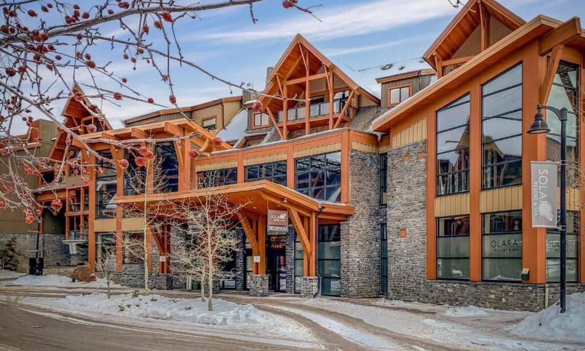 Canmore Condo | Solara 2BR Retreat Pool- Hot Tub -113