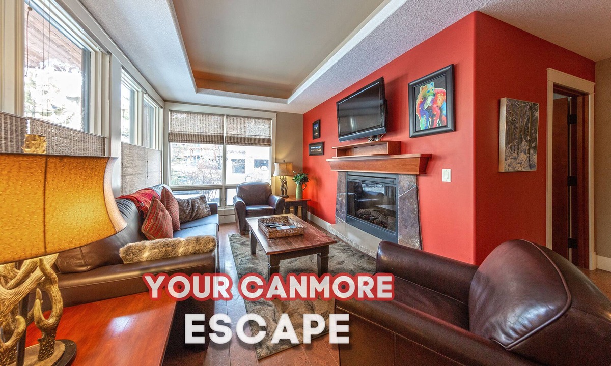 Canmore Resort | Solara Resort Canmore/Main Floor Pet-Friendly Corner Suite