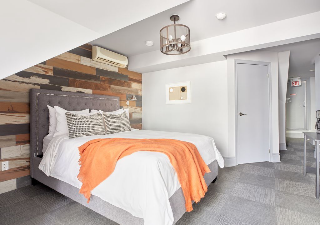 Church and Wellesley Apartment | Sonder | The Wellesley | Serene Room + Courtyard
