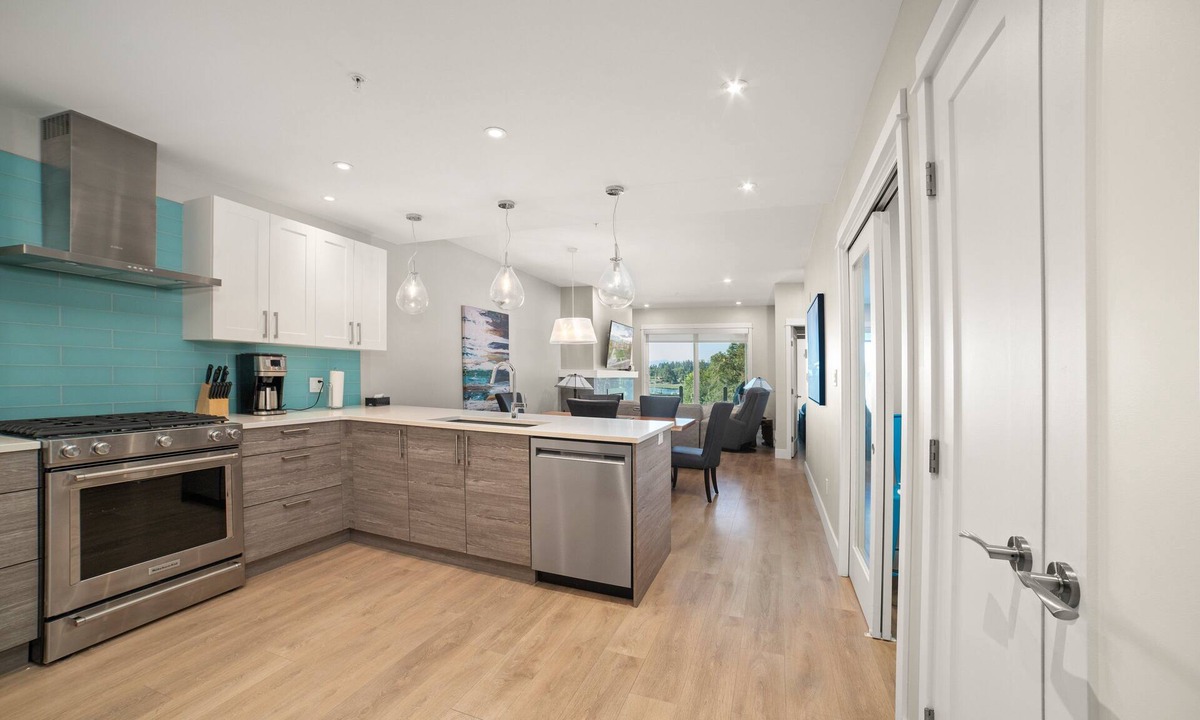 Sooke Condo | Sooke Harbour Luxury 2-Bed Condo With Marina Views!