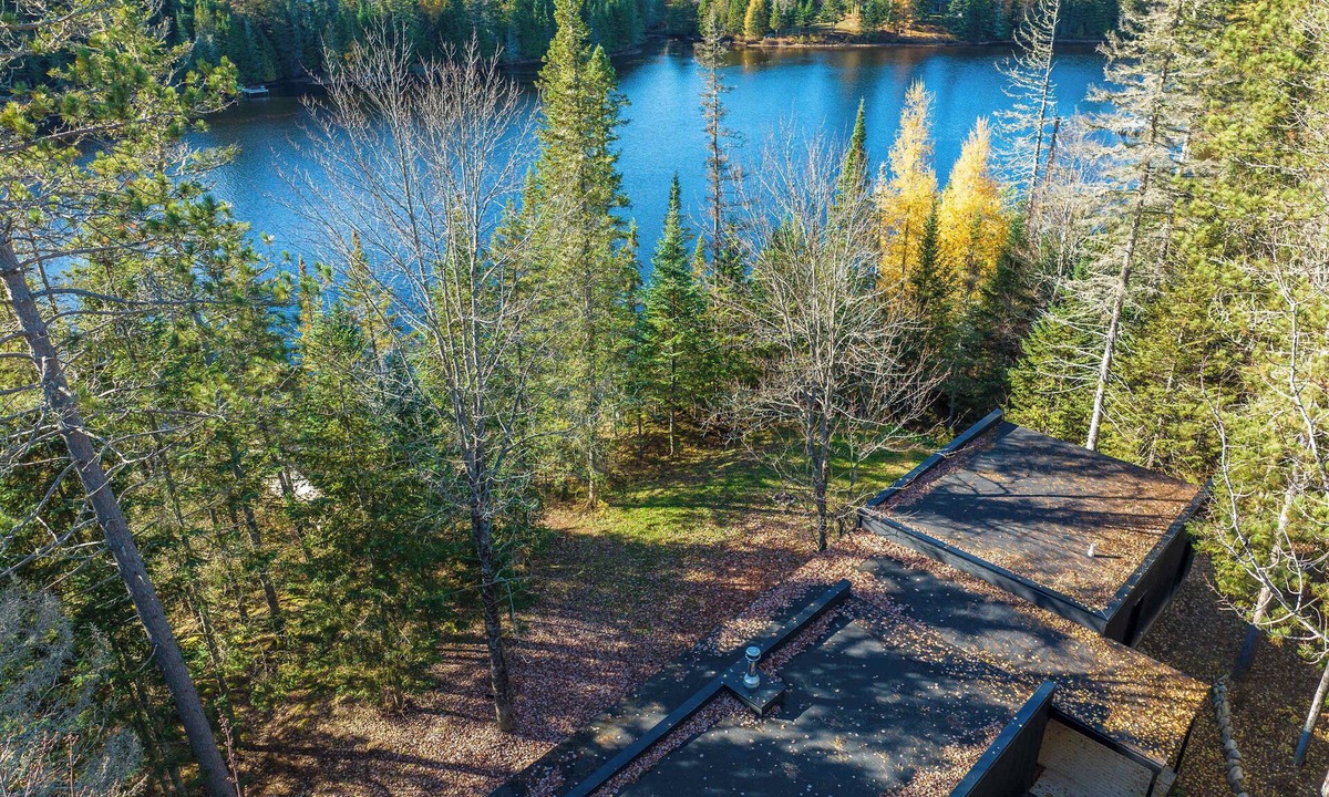 Saint-Alphonse-Rodriguez Ski Chalet | Spa and Escape by the Water | Loveshack