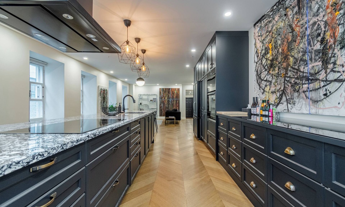 Old Quebec Apartment | Spacious 3-Bedroom Getaway Steps from Québec City's Landmarks!