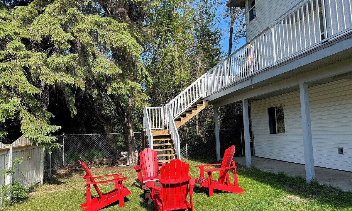 Sylvan Lake House | Spacious Cozy Cove Retreat/ 6BR/4BA/2Kitchen/AC/BBQ