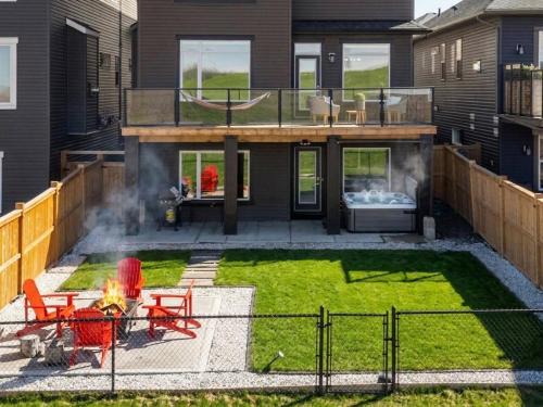 Springbank House | Spacious Family Retreat with Hot Tub, Pool Table, Gym