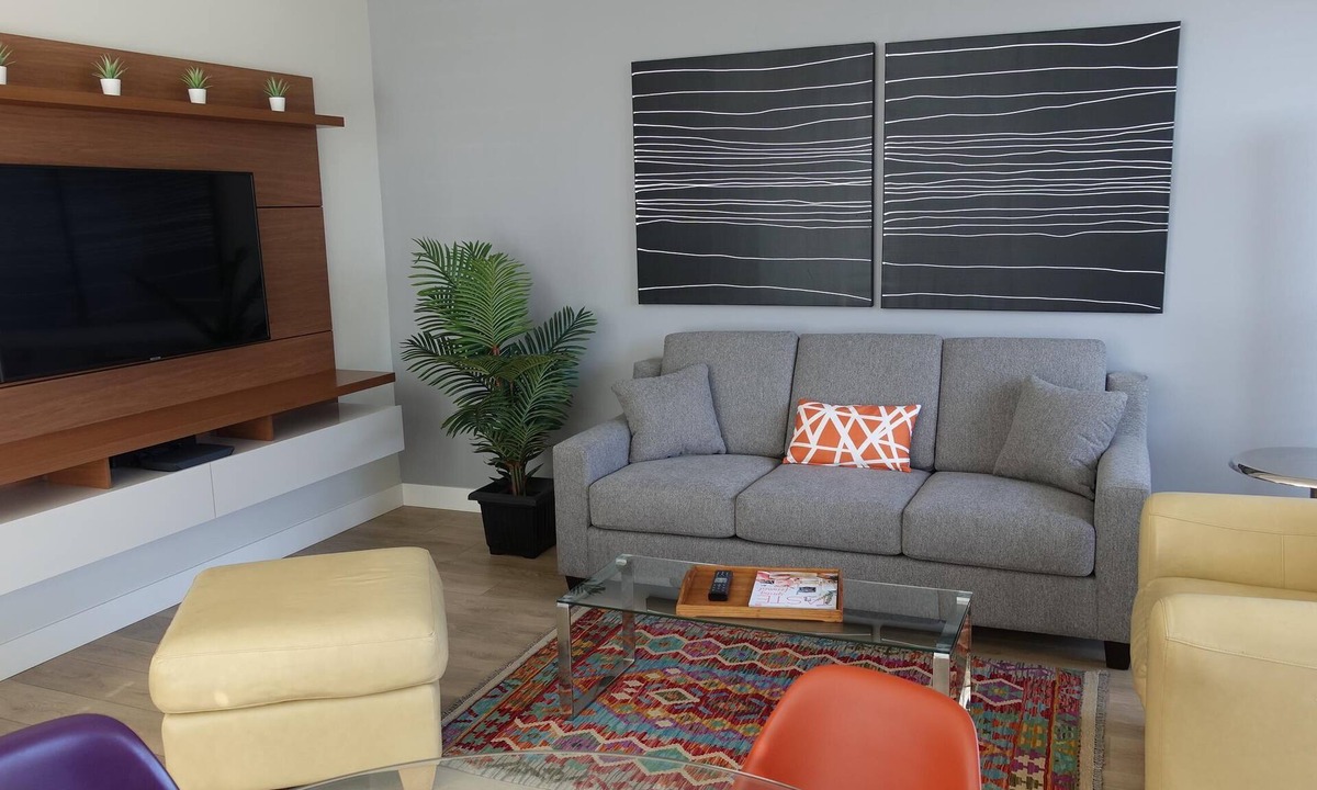 Downtown Victoria Condo | Spacious Patio and Funky Vibes in Old Town!