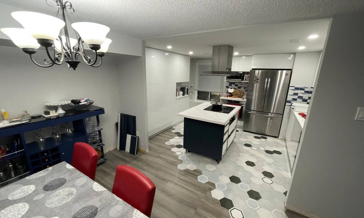Downtown Mississauga House | Spacious & Stylish 3-Bedroom Townhouse