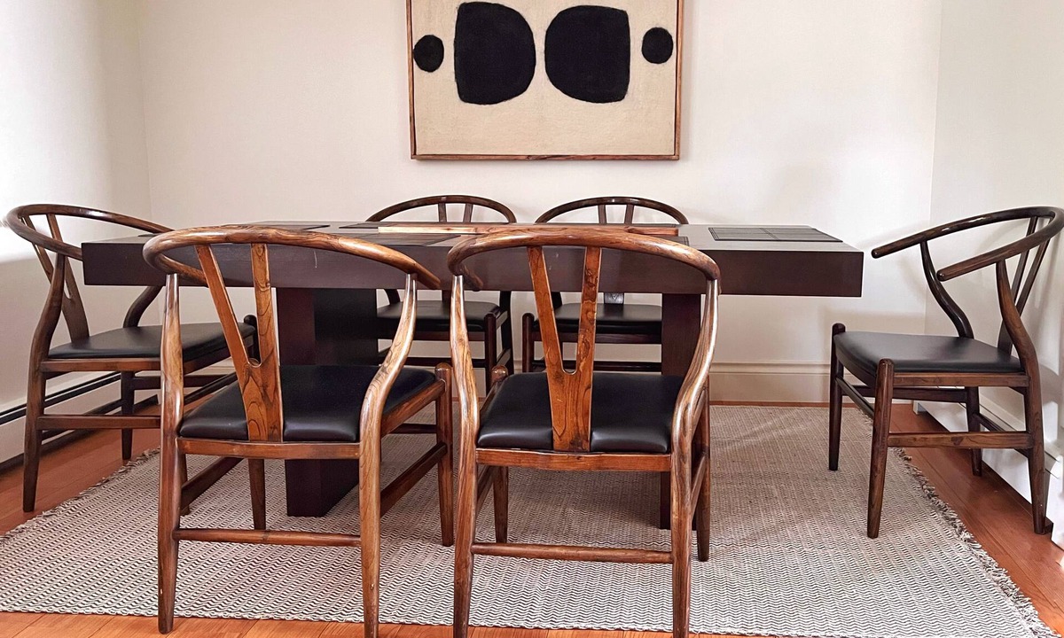 Upper Lonsdale House | Stair-Free Suite near Grouse & Edgemont