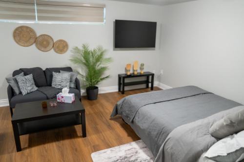 Mount Pleasant Apartment | Studio Apartment B - Full Kitchen - Cozy and Modern