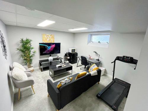 Transcona Apartment | Stylish Basement Suite with Modern Comforts