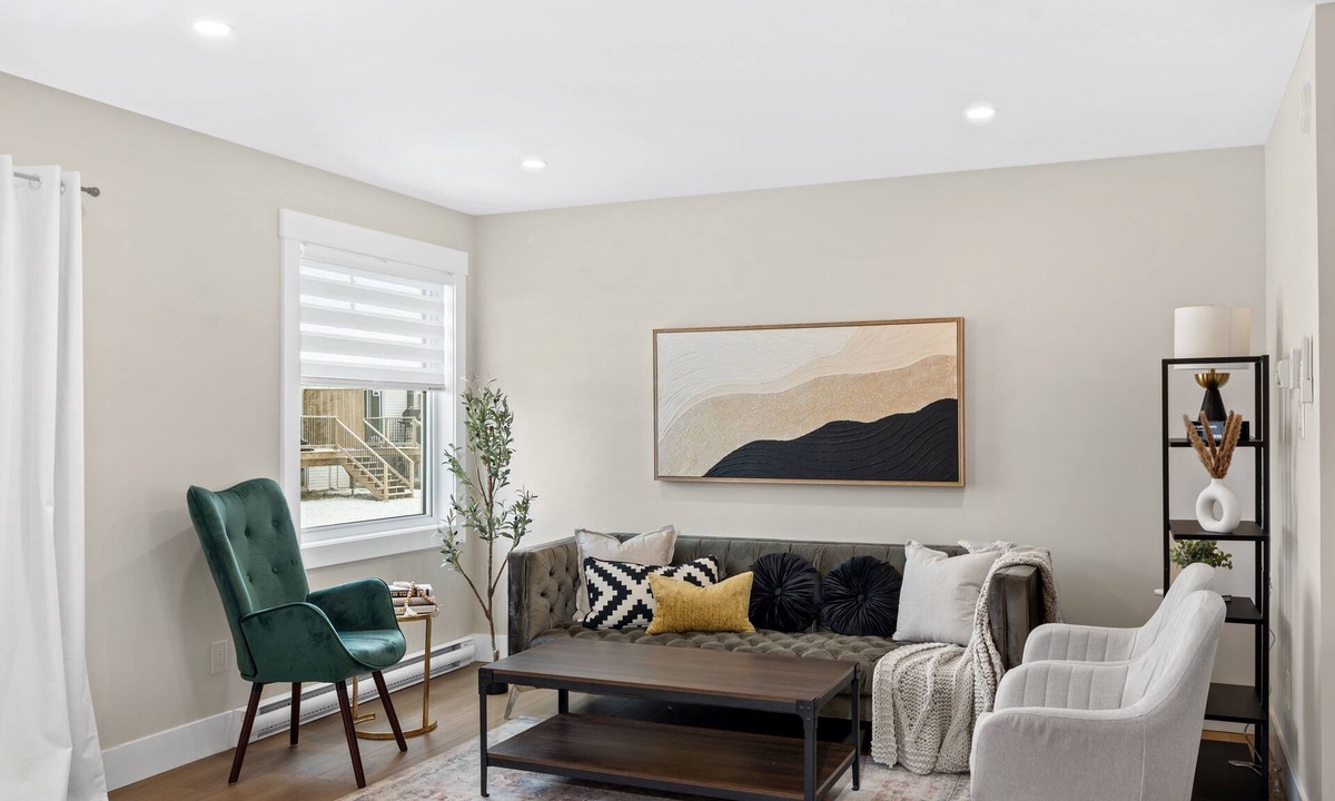 Dieppe House | Stylish & Spacious 3BR w/BBQ