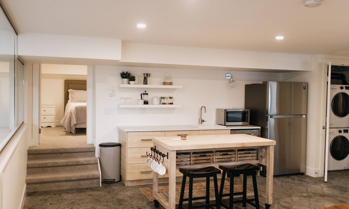 Greendale House | Suite with a PRIVATE POOL