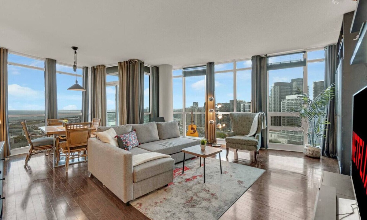 Bathurst Quay Hotel | Sunset View - 2 min to Exhibition Centre - Free Parking
