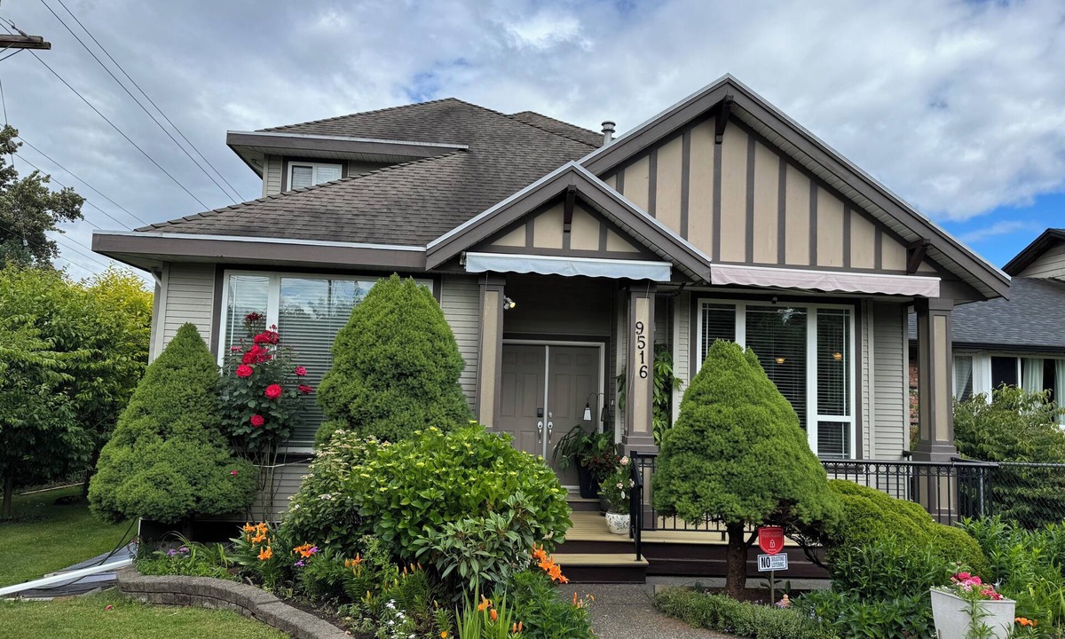 Fleetwood House | Surrey (Fleetwood)Home