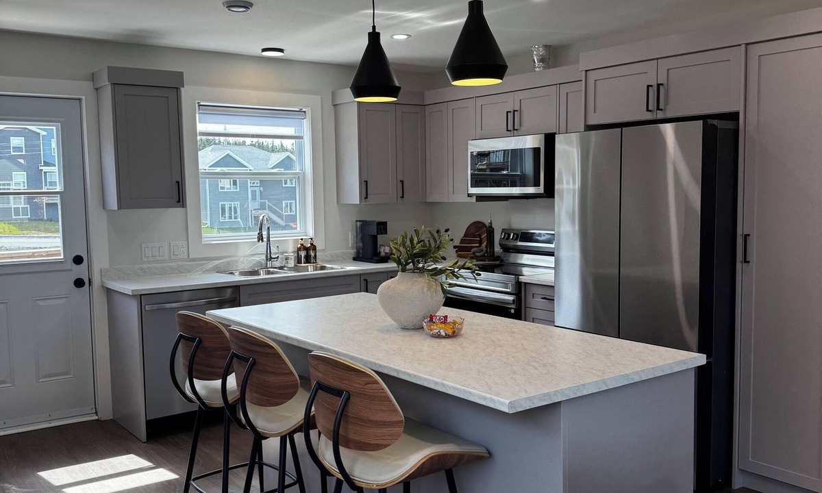 St. John's House | The Aiyra Residence | 2 Kings| Patio| Parking
