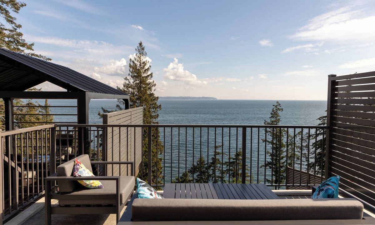 Bowen Island Cabin | The Cabanas on Bowen #1 of 2