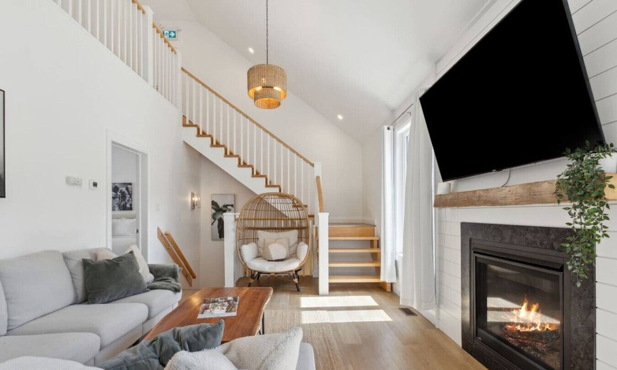 The Blue Mountains Ski Chalet | The Cottages at Blue - Cottage 2