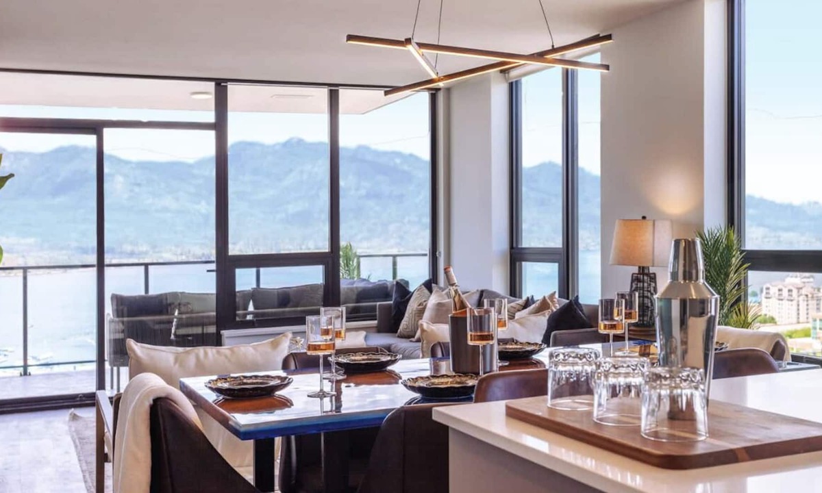 Downtown Kelowna Apartment | The Cubano Room Penthouse (+best view in Kelowna)
