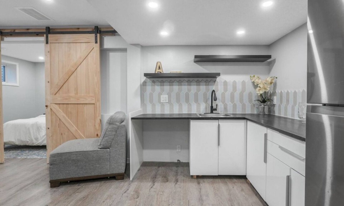 Spruce Grove House | The family Haven Suite
