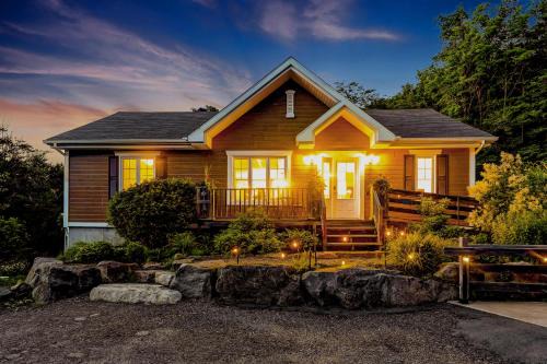 St-Adolphe-d'Howard House | The Freedom SPA mobility-impaired welcomed