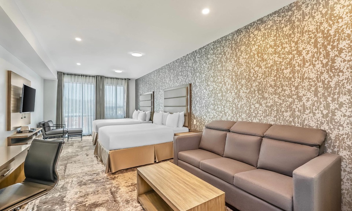 Kamloops Hotel | The Hue Hotel, an Ascend Collection Hotel
