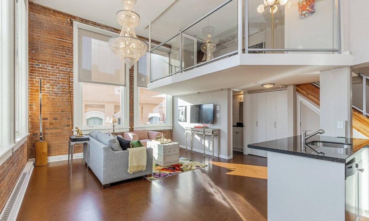 Inner Harbour Apartment | The Ivy - Beautiful suite in the Heart of Downtown * Walk Score 98/100!