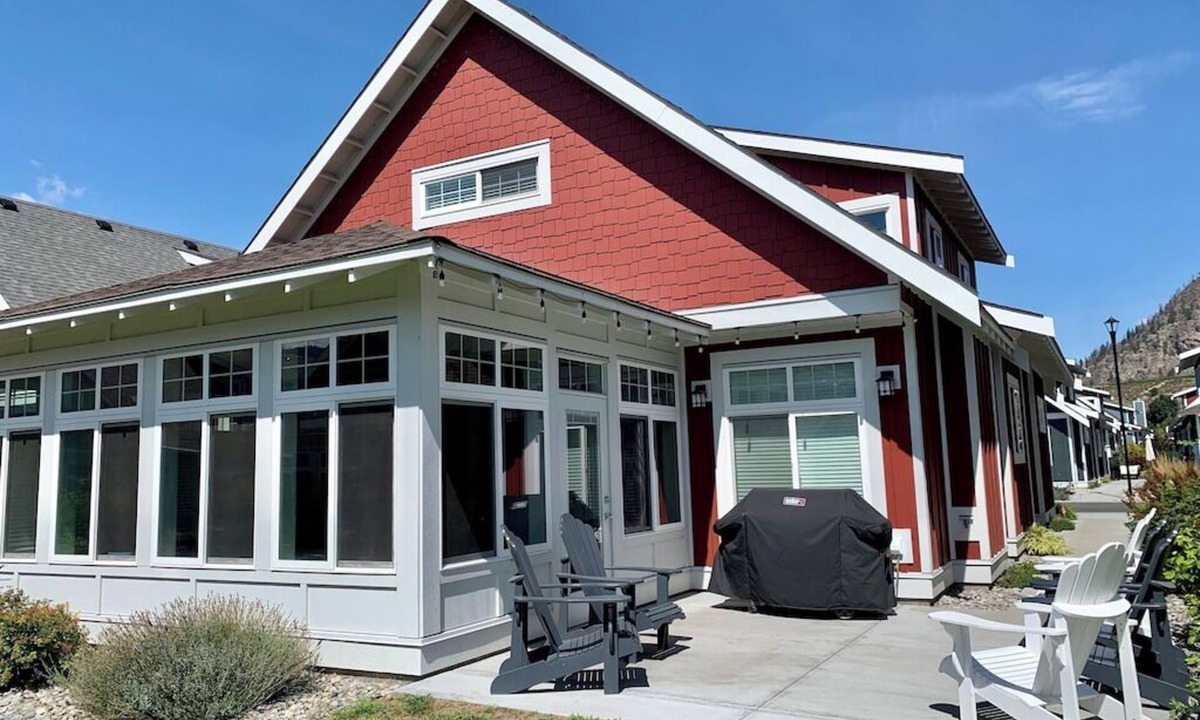 Okanagan-Similkameen Cottage | The Lakeside Cottage #69