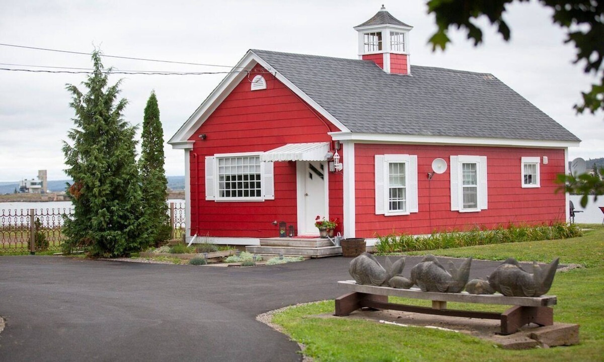 Granville Ferry House | The Little Red Cottage