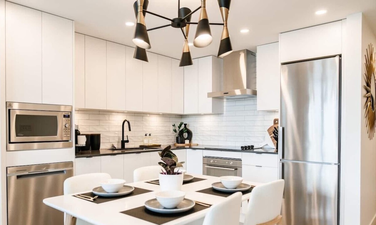 Downtown Kelowna Condo | The New Yorker - Downtown