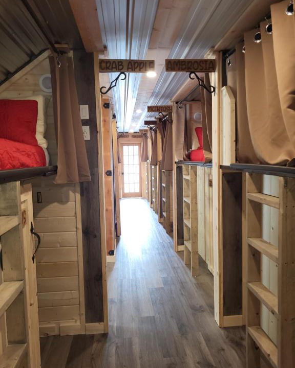 Radium Hot Springs Hostel | THE ORCHARD (HOSTEL WITH PRIVATE BUNKS)