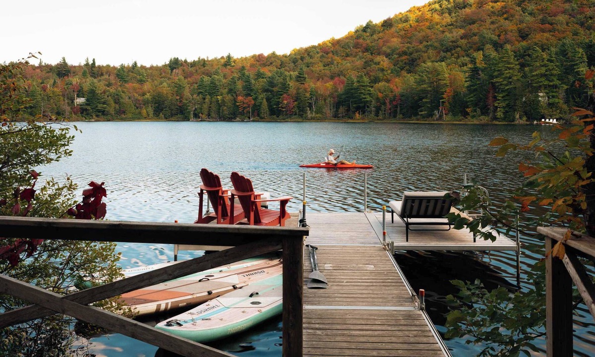 Potton Ski Chalet | The Owl's Nest - Lakeside peacefulness, ski & hiking