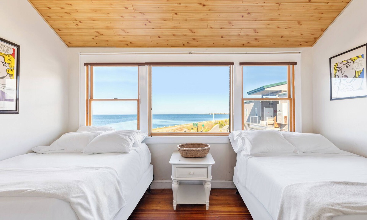 Ocean Beach Hotel | The Palms Hotel Fire Island