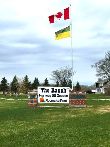 Debden House | The Ranch Highway 55