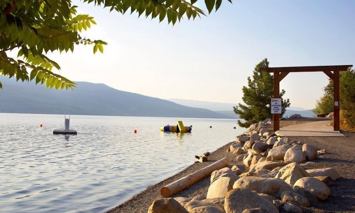 Central Okanagan Cottage | The Ridge Cottage - La Casa Cottage Resort, Kelowna, British Columbia