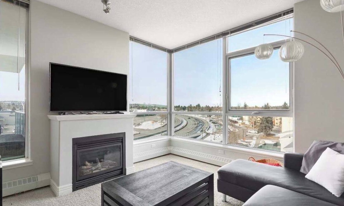 Southwest Calgary Apartment | The Spruce | Monthly Discounts! | Indoor Pool |