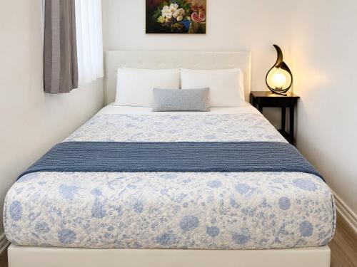 Jane and Finch House | TononHouse