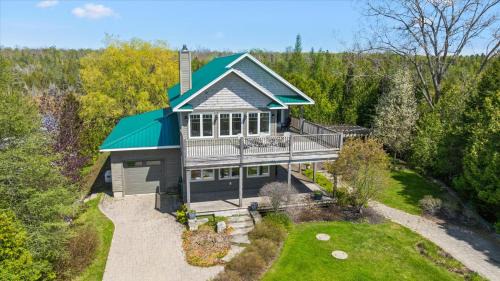 South Bruce Peninsula House | Topaz Beach Cottage AC Waterview