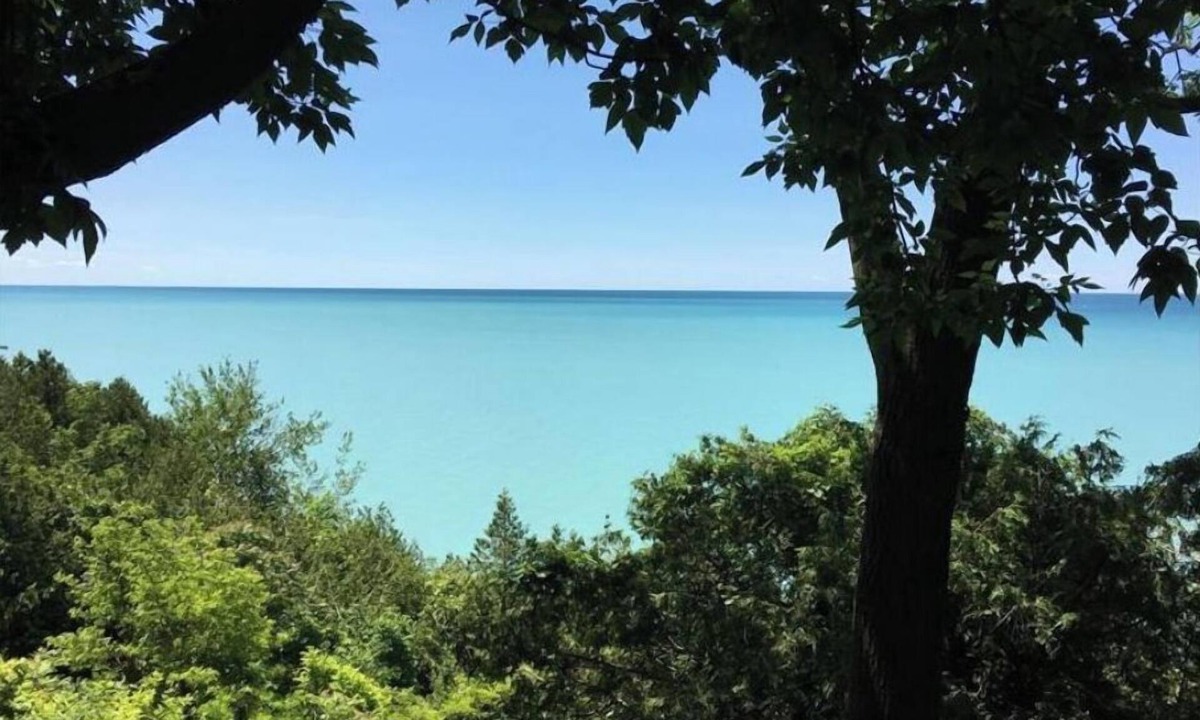 Bayfield Cottage | Touch of Glass Cottage in Bayfield