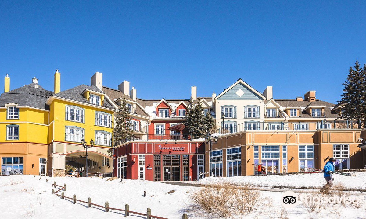 Mont-Tremblant Pedestrian Village Hotel | Tour des Voyageurs