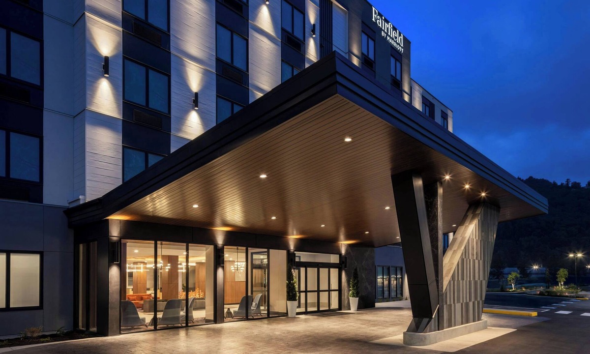 Chilliwack Proper Village West Hotel | TownePlace Suites by Marriott Chilliwack