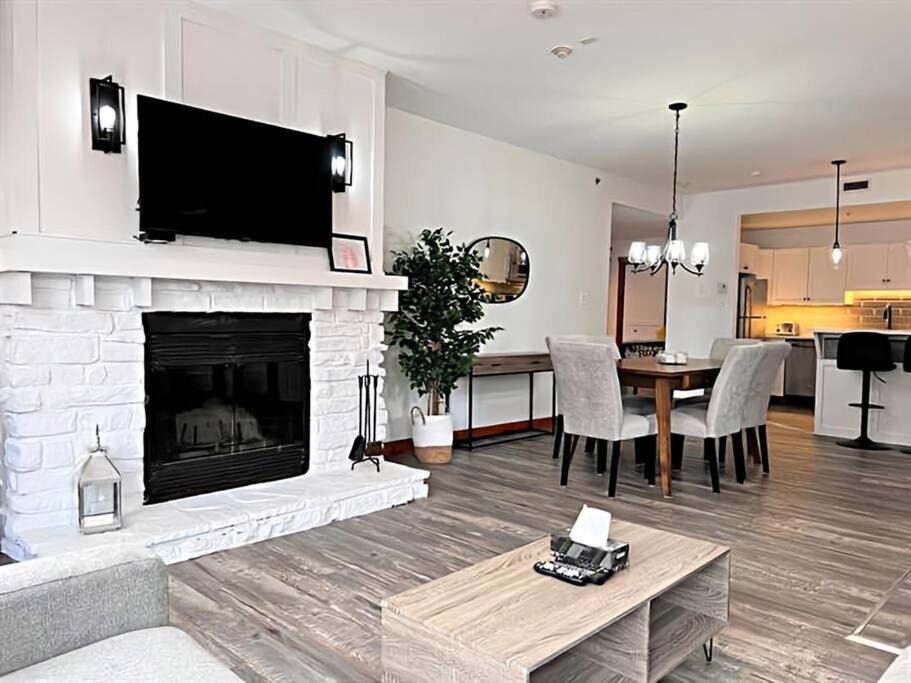 Tremblant-Les-Eaux Apartment | Tremblant Les Eaux 227-1 by Escapades Tremblant