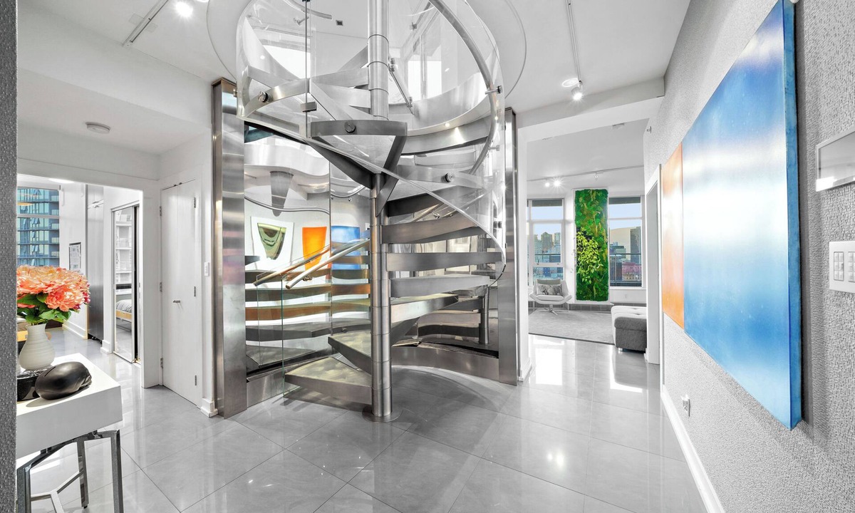 Gastown Apartment | Vancouver Luxurious Skyview Penthouse
