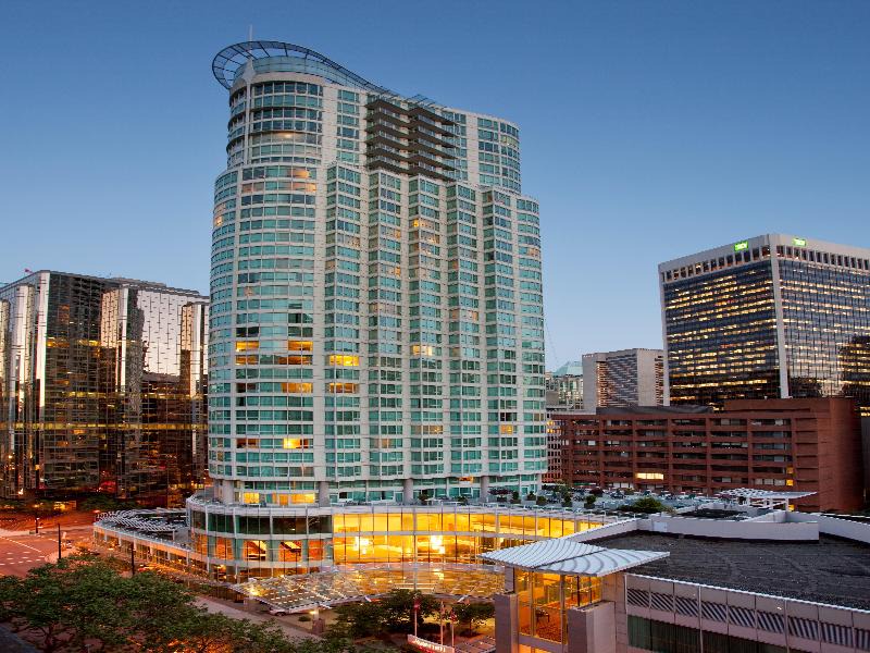 Coal Harbour Hotel | Vancouver Marriott Pinnacle Downtown Hotel