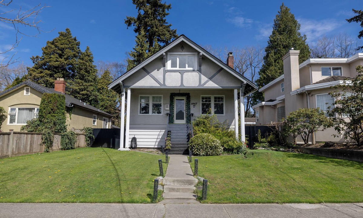 Oakridge House | Vancouver Suite in Marpole area of Vancouver, BC