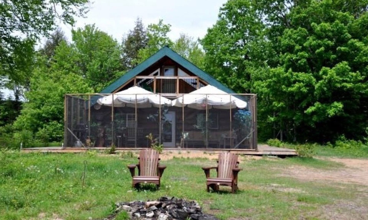 Novar Cottage | Very Private Cottage On Muskoka’s Foote Lake