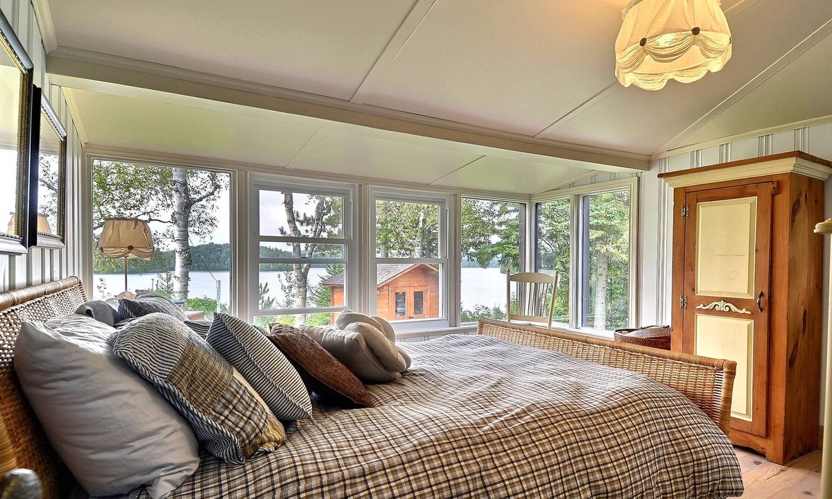 Entrelacs Ski Chalet | Waterfront Cottage - Outdoor Lovers!