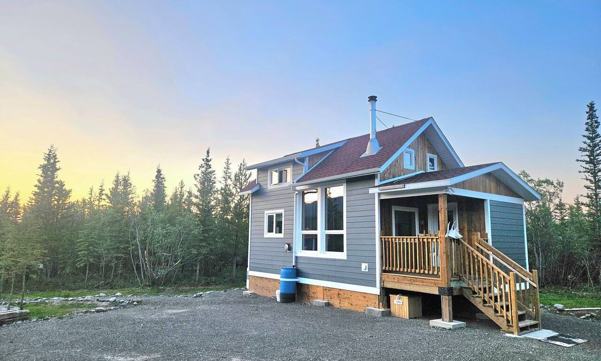 Whitehorse Cabin | Welcome to our cozy slice of the North!
